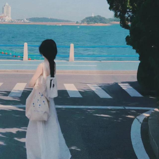 背影女生头像|女孩子请记住 越自律越自由