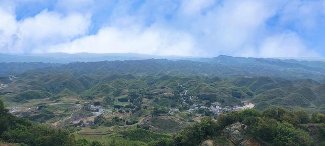 好个龙昌坪，美女晒罗裙——大方屋脊绿塘龙昌坪大山之行