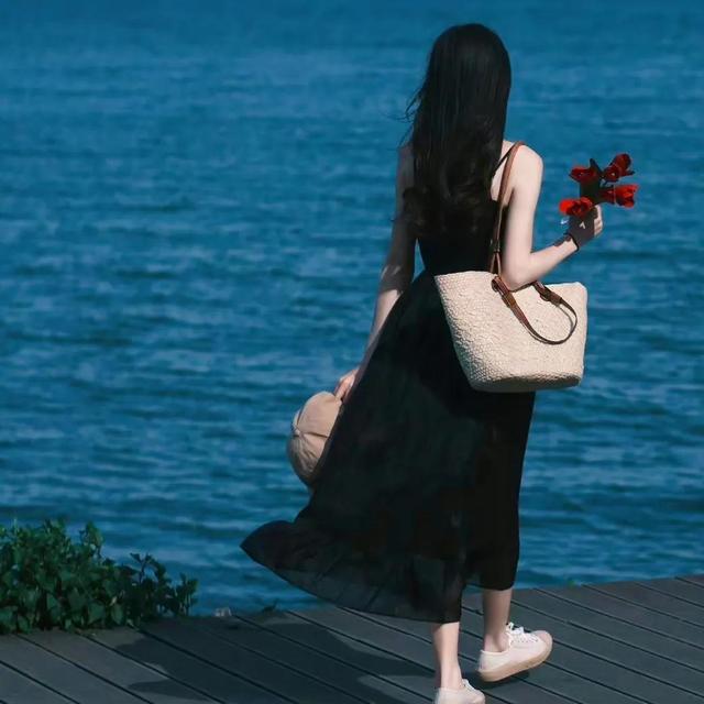 背影女生头像|女孩子请记住 越自律越自由