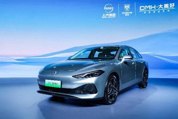电动焦虑,混动正好?百公里2.8L油耗的上汽荣威“DMH”向纯电宣战