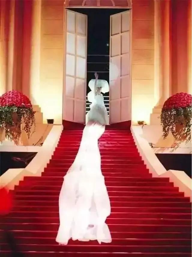 龅牙也好看的女星只服这6位,都说美人三分龅,诚不欺我