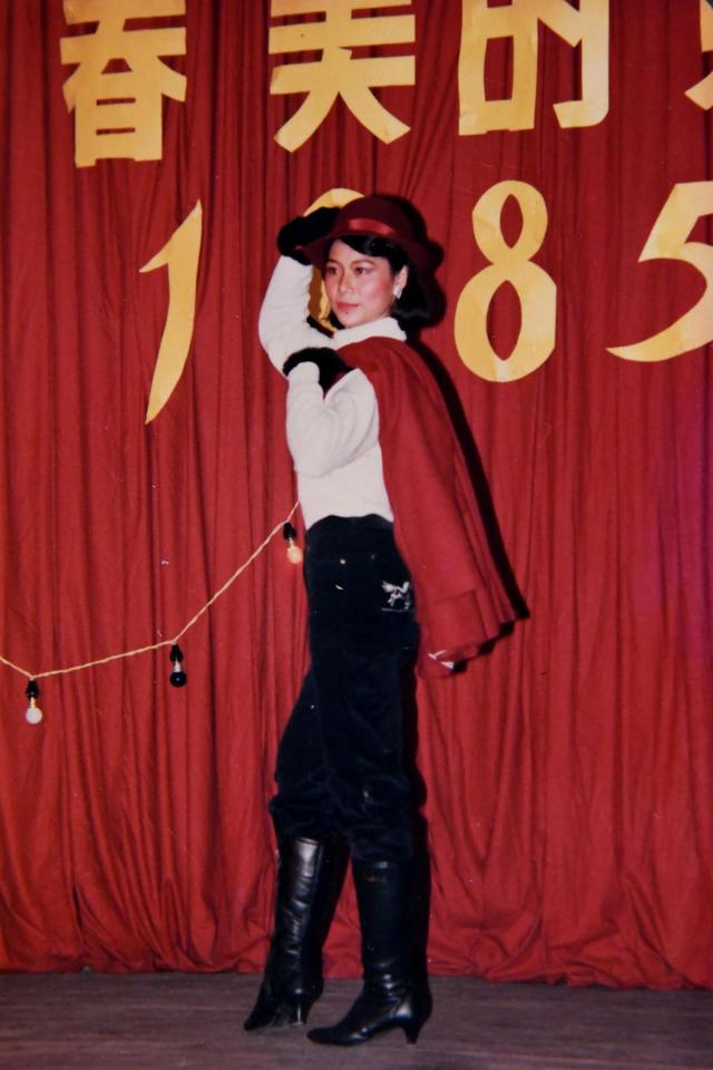 四十年前行走在佛山花市的俊男美女,背后原来有这样一段“古”!