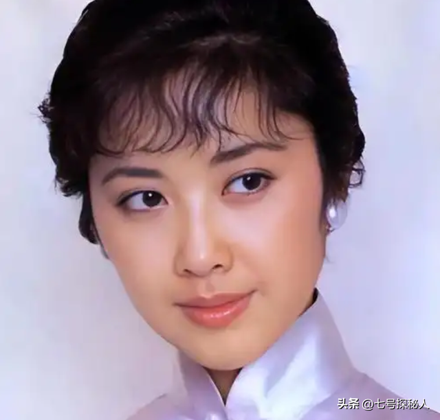 号称“中国第一美女”的朱琳,二婚无子女,如今72岁美得令人羡慕