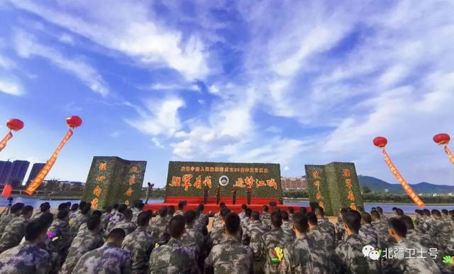 “八一”文艺演出，超美！