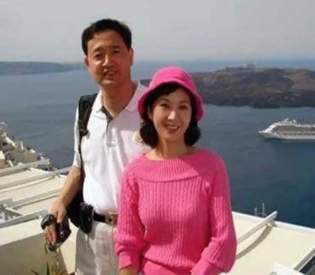 “挂历女神”龚雪的另类成名史,以及35年前的一桩“桃色事件”