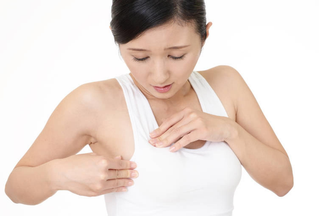 为什么有些女生胸部柔软像面包，有些却硬得像馒头？答案都在这了