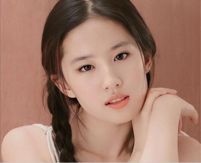 龅牙也好看的女星只服这6位,都说美人三分龅,诚不欺我