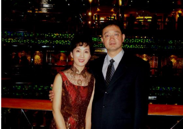 “挂历女神”龚雪的另类成名史,以及35年前的一桩“桃色事件”