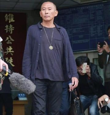 被称台湾版吴某凡,片场要求女星全裸出镜,因醉酒q侵女员工坐牢
