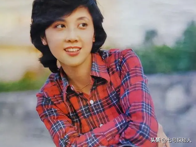 号称“中国第一美女”的朱琳,二婚无子女,如今72岁美得令人羡慕
