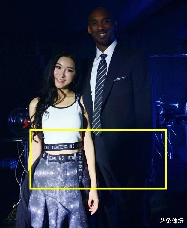 NBA女主播周玲安,否认与50岁豪门老公离婚,直言老少都一样