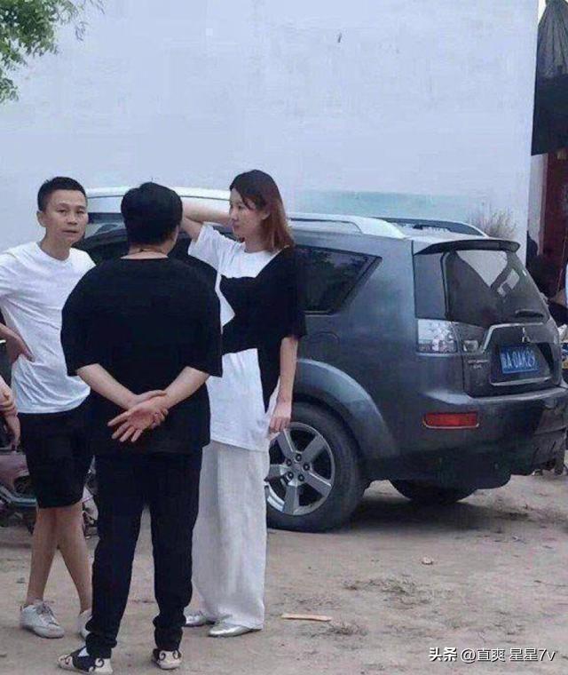马蓉复出？大尺度直播露胸被网友骂潘金莲！格局不如宝强新欢冯清