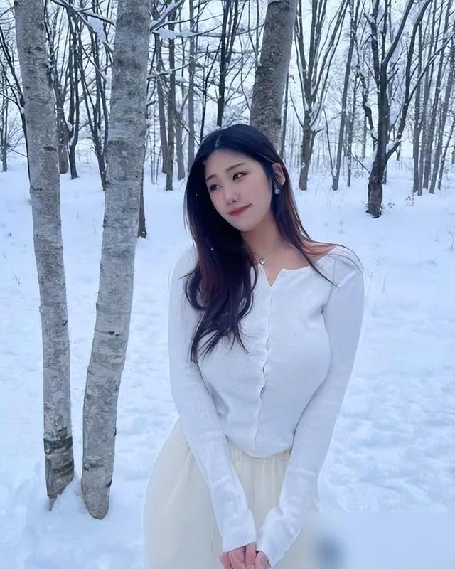 韩国极品女神！172cm、63kg，丰腴美好，凹凸有致，人间尤物啊