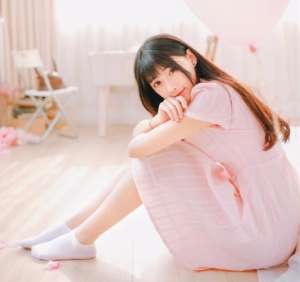 女主播琪琪微博叫什么(王者荣耀最美女解说琪琪是谁？琪琪个人简介身高写真合集)