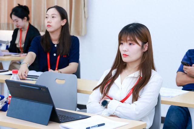 资讯有故事丨穿汉服、学篆刻、爱古城……韩国留学生金花利说“我来中国值了!”