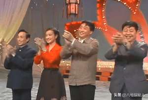 女主播 禁歌(违反规定唱禁曲，开口大骂观众，现场一片混乱，这届春晚成巅峰)