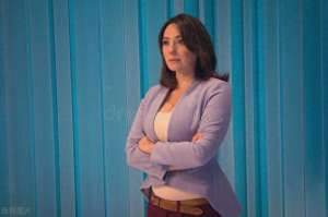 女主播在线播放(在线要饭：女主播的真相，比想象中更惨烈)