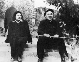 野战女主播楠楠图片(元帅大将的小棉袄们，不一样的温馨。)