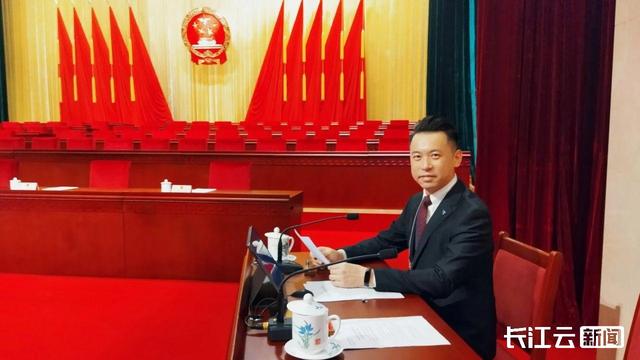 祝贺！湖北广播电视台主播周恬荣获“金声奖”