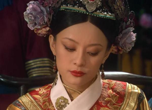 甄嬛全剧5套妃色宫装,最美的那套,甄嬛穿着送走果郡王和皇帝