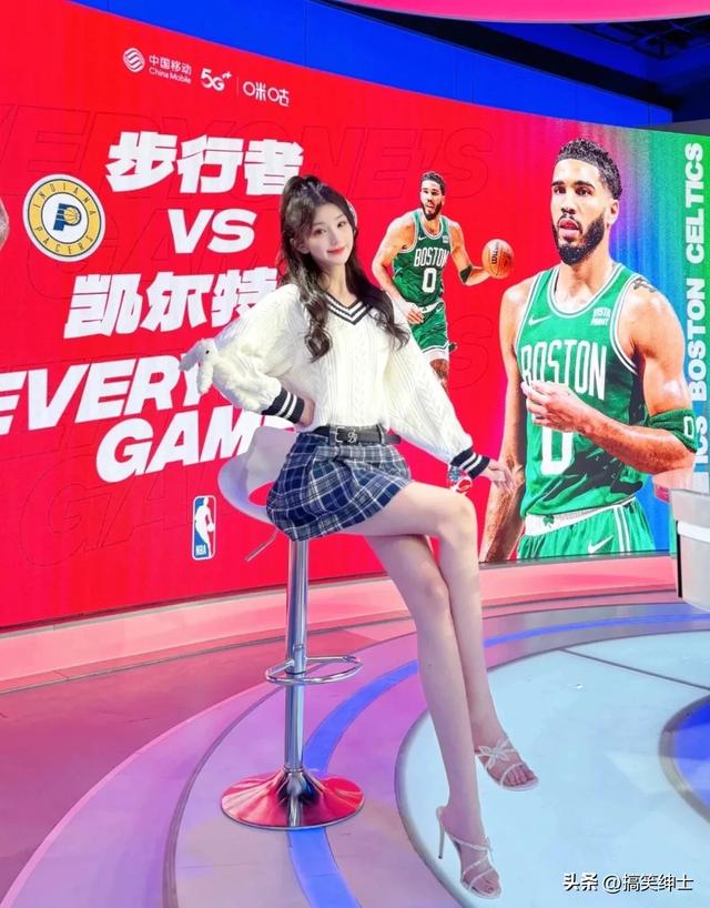 顶级女主播！这腿是真无解