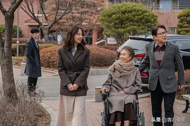 新上映的韩国惊悚片，韩网评分9.4，宋智孝为演女主每天跑10公里
