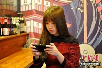 台湾电竞女主播:遇到武汉玩家,会特别说“加油”