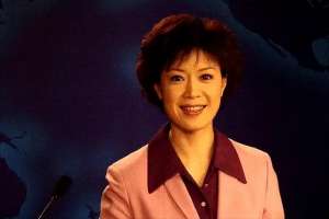 央视女主播 老公(央视主持李文静，和丈夫坚持丁克，如今50岁无儿无女，她后悔了？)