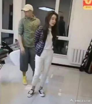 天佑,王小源,刘一手,老婆同框