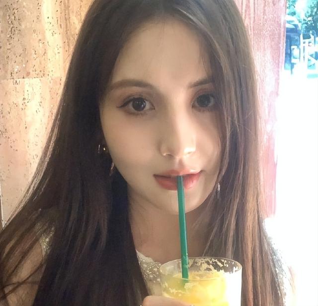 王思聪17任女友盘点,张予曦最美,审美从气质超模退化成小网红