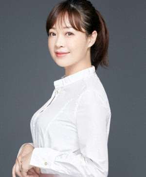 韩国女主播朴妮唛影音先锋(福建电视台17位美女主持人名单，快来看看吧)
