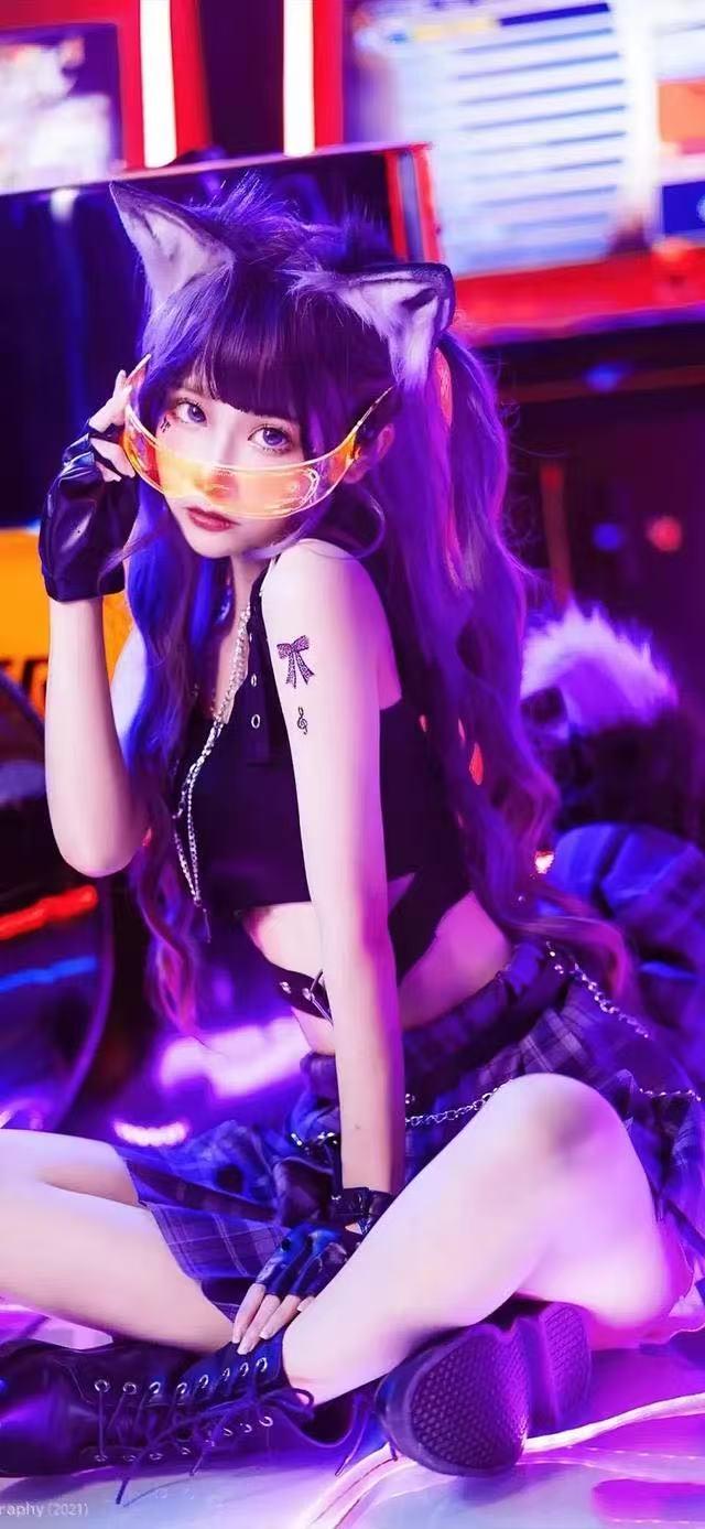 LPL美女主持骆歆,直播反差、撞脸周淑怡,全是爆点!