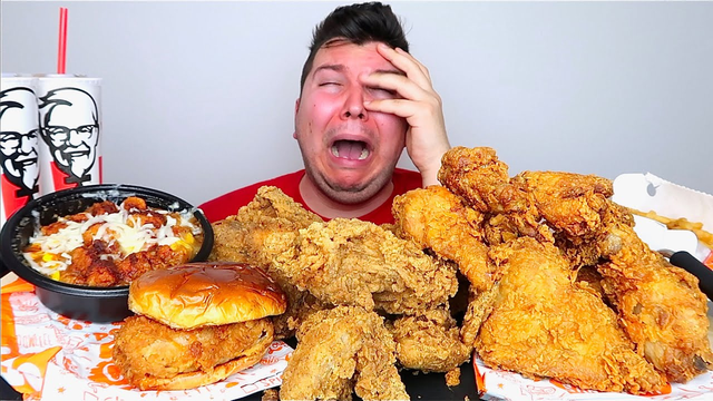 吃播鼻祖为流量暴食至362斤！“吃”断肋骨戴呼吸机还要继续吃