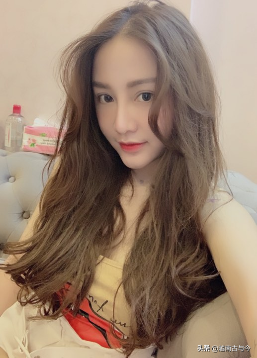 越南人气游戏女主播，每一个都是高颜值小可爱，不输冯莫提小团团