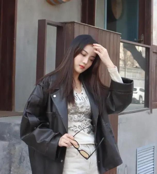 现役CBA明星球员的美女太太团,个个肤白貌美大长腿