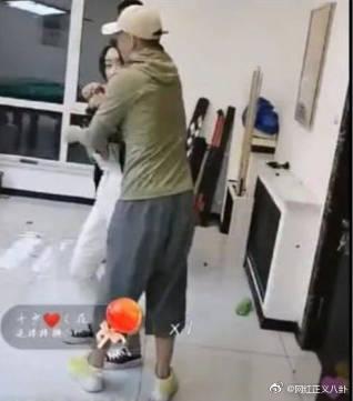 天佑,王小源,刘一手,老婆同框