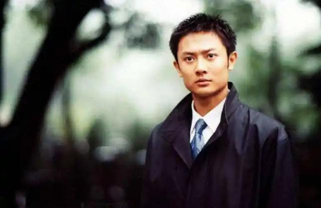 当年她败坏了印小天的名声,借此走红嫁给导演,如今怎么样了