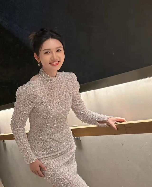 那些央视出品的女主持人有多绝！个个才貌双全，你最想娶哪一位？