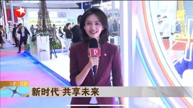 上海首位00后新闻女主播杨千,嗓音酷似王菲,全网粉丝数百万
