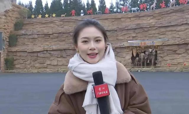 村BA女主持人李旭涵意外爆火，自然纯净无死角，比央视马凡舒还美