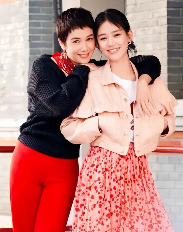 《大宅门》10位美人集锦，自然耐看还不撞脸，打酱油的都惊鸿一瞥