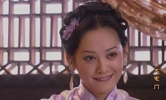 《大宅门》10位美人集锦，自然耐看还不撞脸，打酱油的都惊鸿一瞥