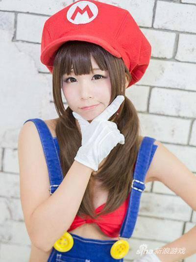 这样的水管工也可以么？ 萌妹cos女体马里奥