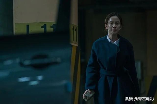 新上映的韩国惊悚片，韩网评分9.4，宋智孝为演女主每天跑10公里