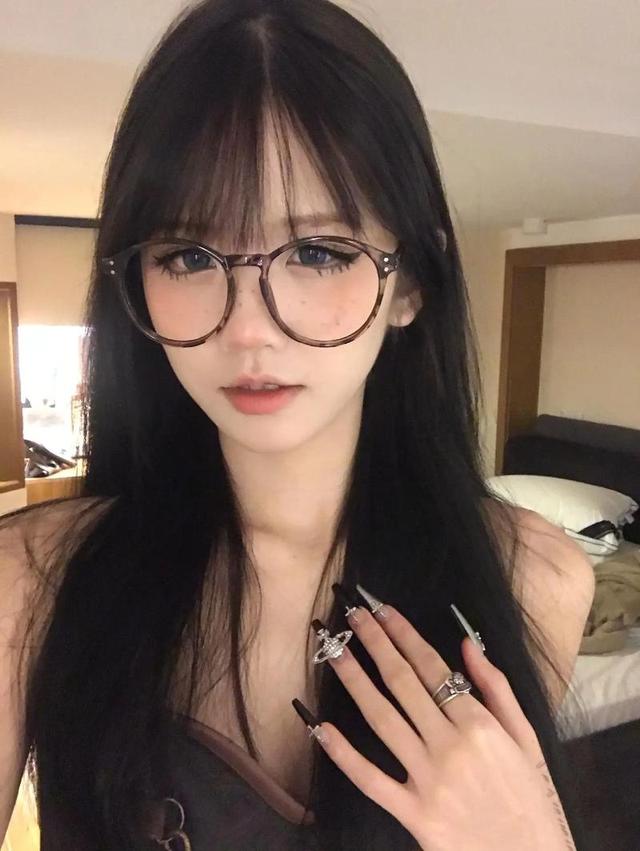 抖音最美网红TOP10!易梦玲、井川里予…谁是你的颜值天花板?