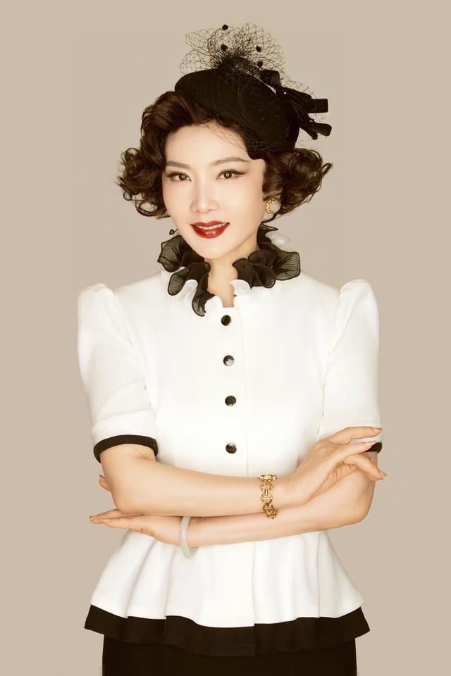 《大宅门》10位美人集锦，自然耐看还不撞脸，打酱油的都惊鸿一瞥