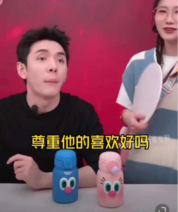 李佳琦直播间公开怼女助理:请别用你的三观,去要求整个世界