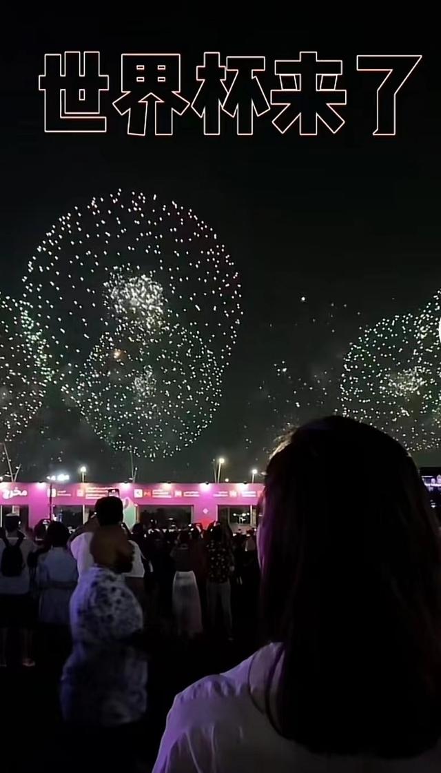 前央视美女主播现身世界杯,街头遇前同事,声音熟悉被猜是邵圣懿