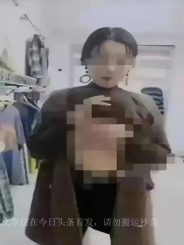 女主播表演“脱裤露乳”求榜一大哥打赏，网友：重赏之下必有勇妇