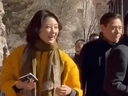 刘芳菲:从央视主持到带货主播,两度婚姻挫折,依然活成自己的光